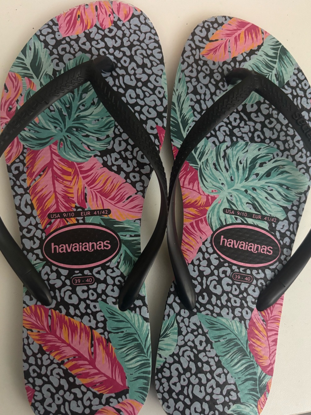 Havianas Animal Tropical FlipFlops US 9/10